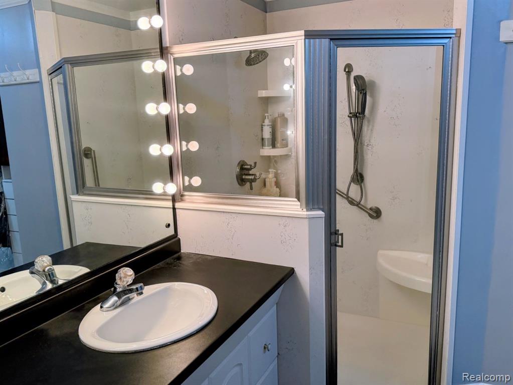 8420 Pacton Drive, Shelby Twp, MI 48317 — Photo 22