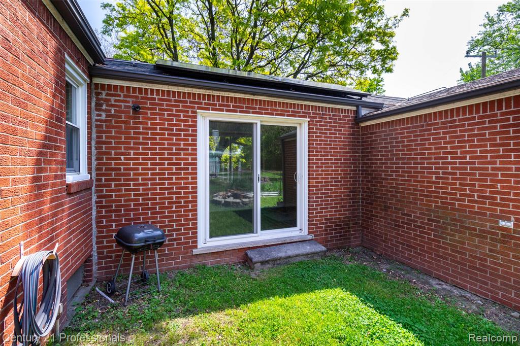 25009 Donald, Redford, MI 48239 — Photo 28