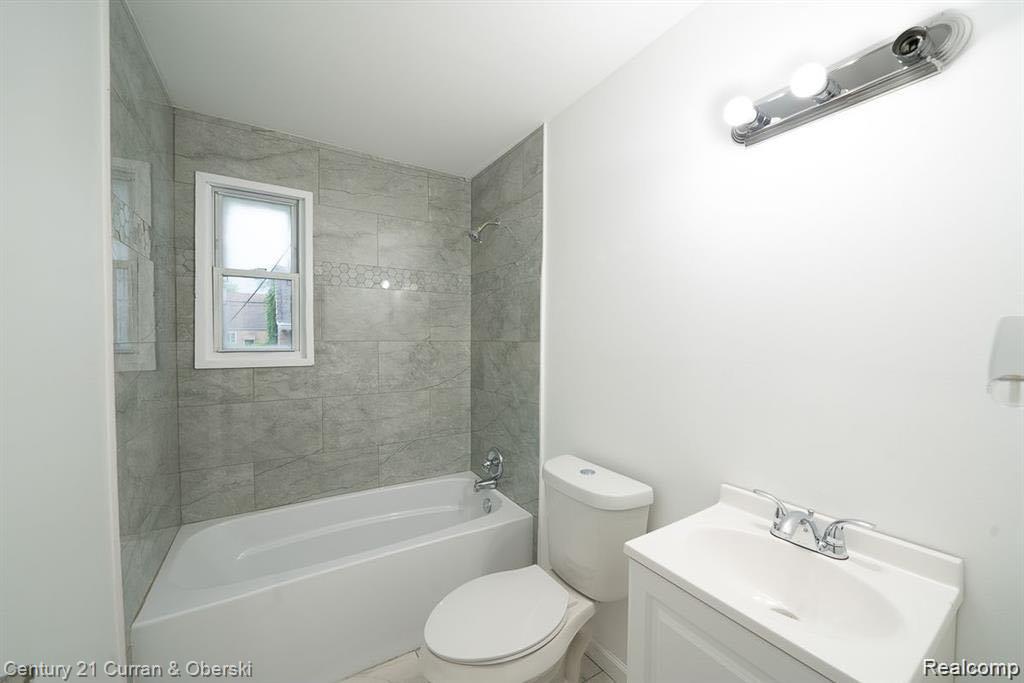 9244 Carlin Street, Detroit, MI 48228 — Photo 12