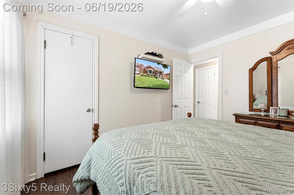 7646 Robinson Avenue, Allen Park, MI 48101 — Photo 15