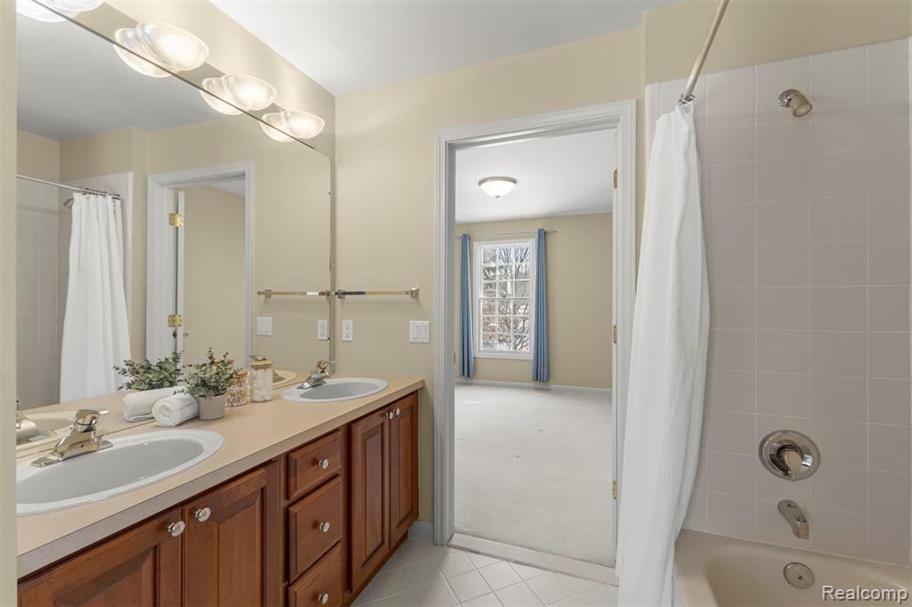 44570 White Pine Circle W, Northville, MI 48168 — Photo 27