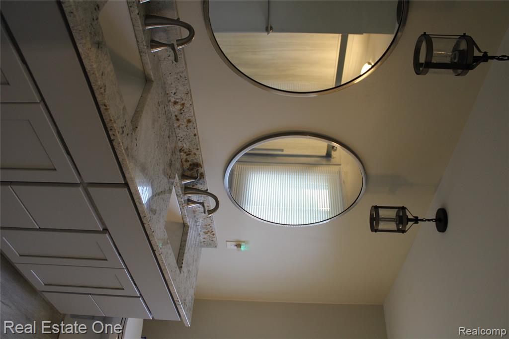 47830 Ben Franklin Drive, Shelby Twp, MI 48315 — Photo 15