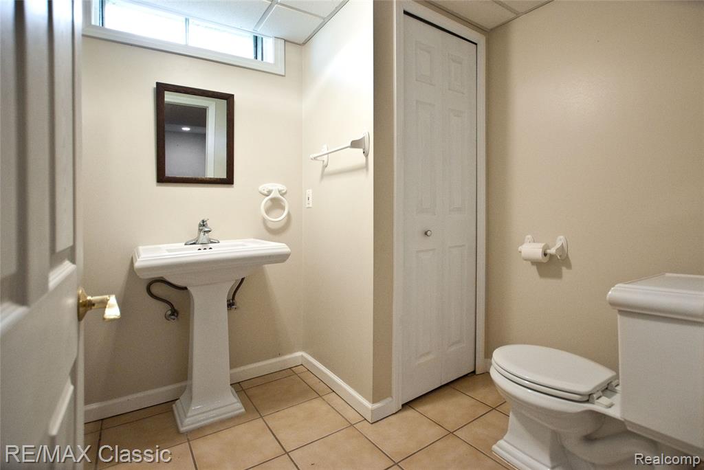 5280 Weston Court, Commerce Twp, MI 48382 — Photo 24