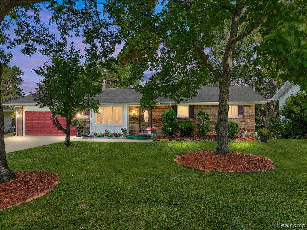 65 1st Street, Oxford, MI 48371 — front exterior