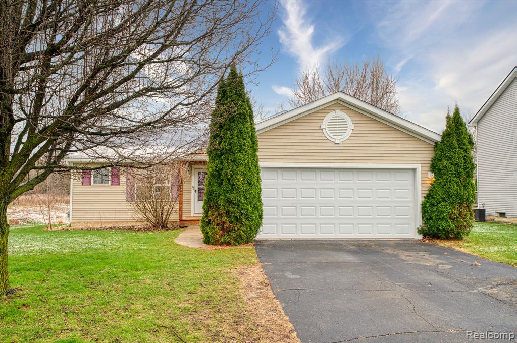 780 BROWER Road, Fowlerville, MI 48836 — Photo 18