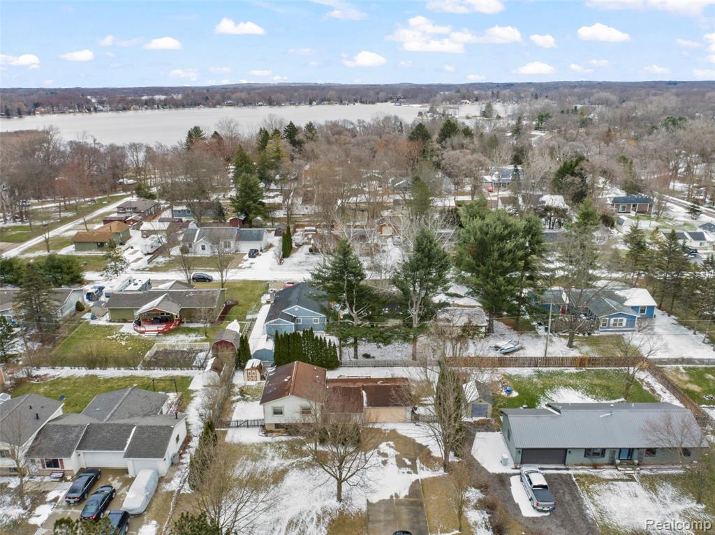 3778 Ponchartrain Drive, Pinckney, MI 48169 — Photo 2