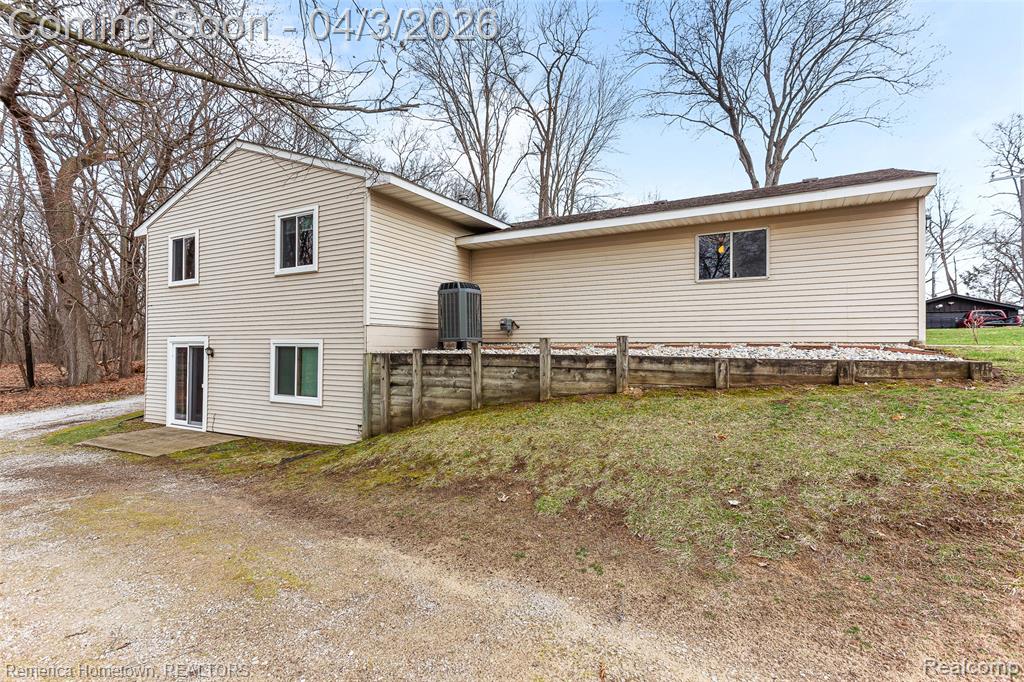 10618 Wolverine Drive, Pinckney, MI 48169 — Photo 6