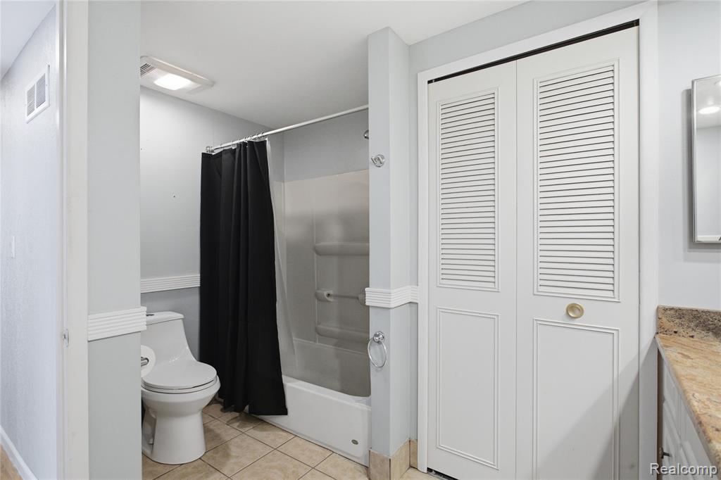 8685 Kennedy Circle, Warren, MI 48093 — Photo 15
