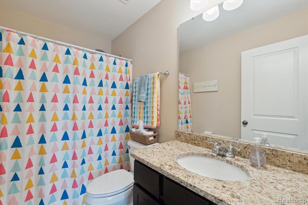 8378 MEADOW CREEK Lane, Pinckney, MI 48169 — Photo 24