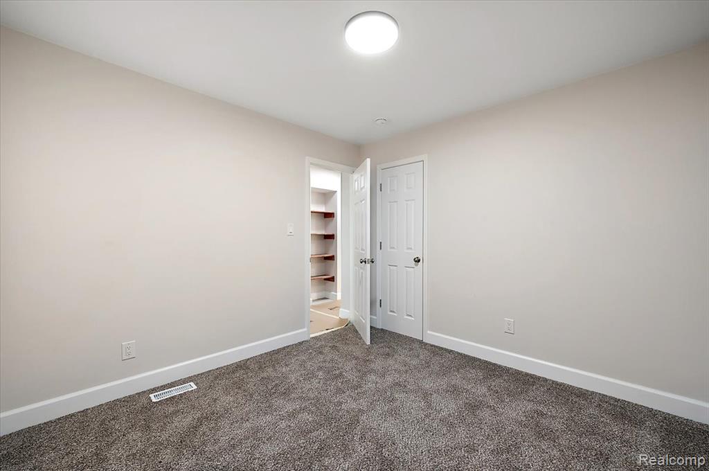 8404 Patton Street, Detroit, MI 48228 — Photo 24