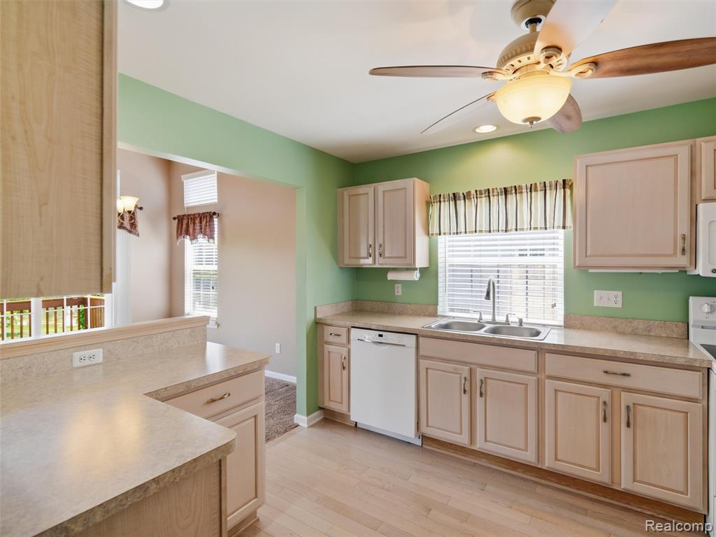 6394 Heron Park Way, Clarkston, MI — Photo 29