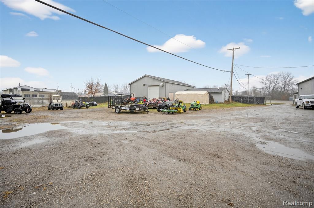 4057 Commerce Drive, Flushing, MI 48433 — Photo 8