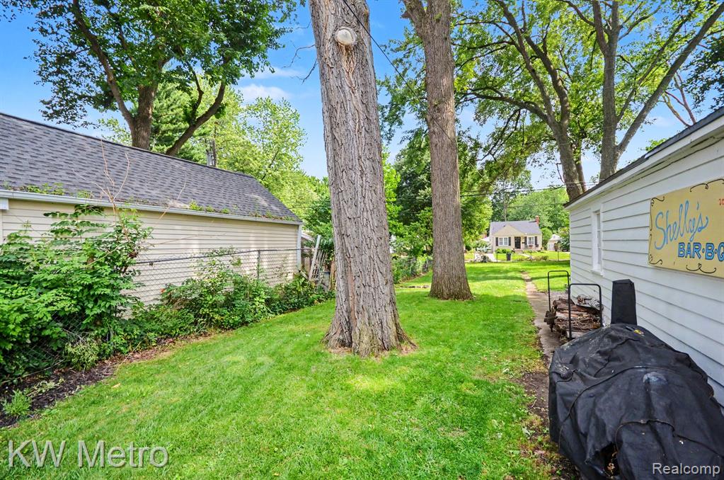 615 Royal Avenue, Royal Oak, MI 48073 — Photo 34