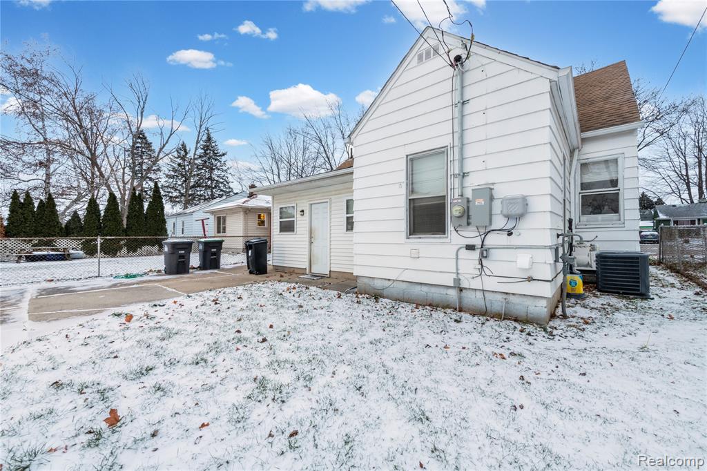 7169 Ziegler Street, Taylor, MI 48180 — Photo 24