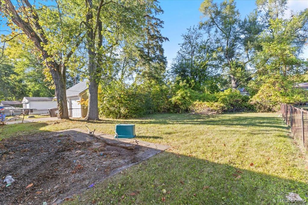 22530 Leewin Street, Detroit, MI 48219 — Photo 23