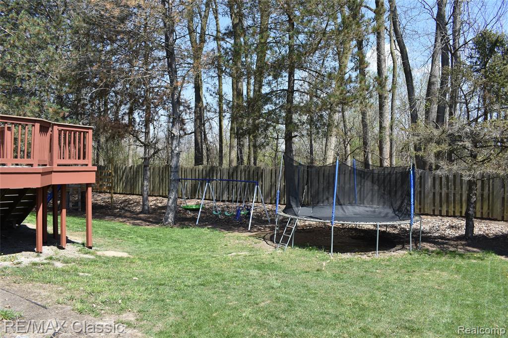 201 Columbia Drive, South Lyon, MI 48178 — Photo 58