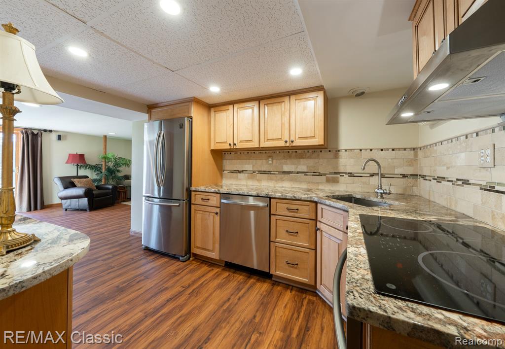 48941 W HILLCREST, Plymouth, MI 48170 — Photo 51