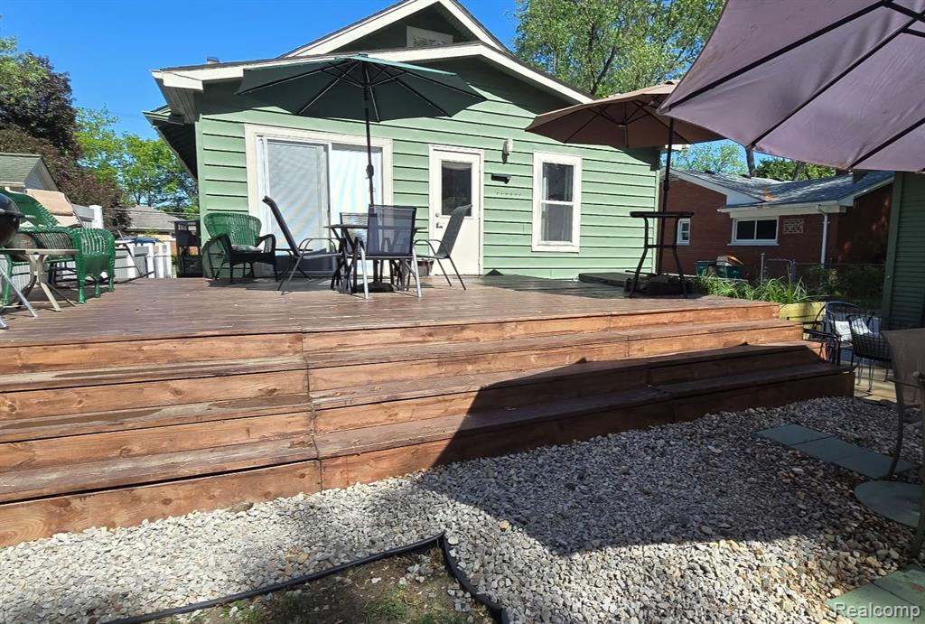 22911 Maple Avenue, Farmington, MI 48336 — Photo 42