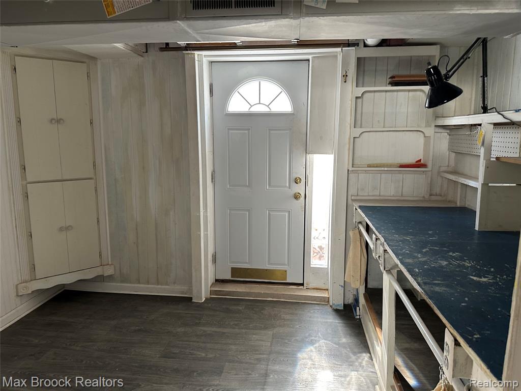 3057 Norcott Drive, Keego Harbor, MI 48320 — Photo 5