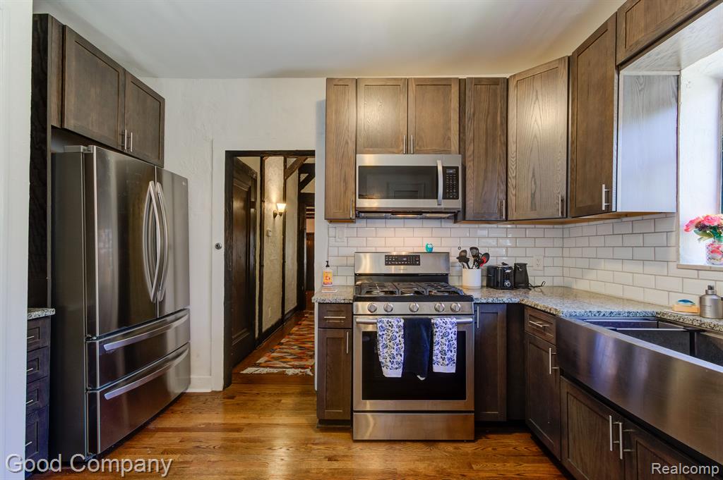 637 S CONNECTICUT Unit 4, Royal Oak, MI 48067 — Photo 12