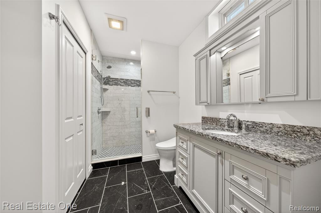 4702 Mankato Avenue, Royal Oak, MI 48073 — Photo 43