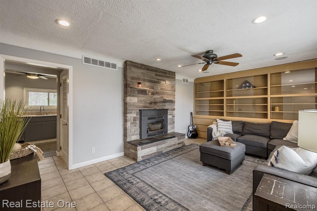 475 S Coats Road, Oxford, MI 48371 — Photo 4