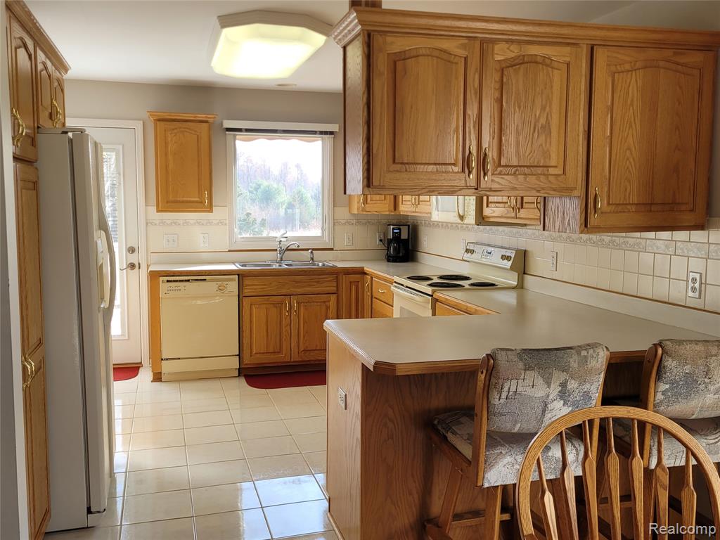 6095 Steeplechase Drive, Grand Blanc, MI 48439 — Photo 5