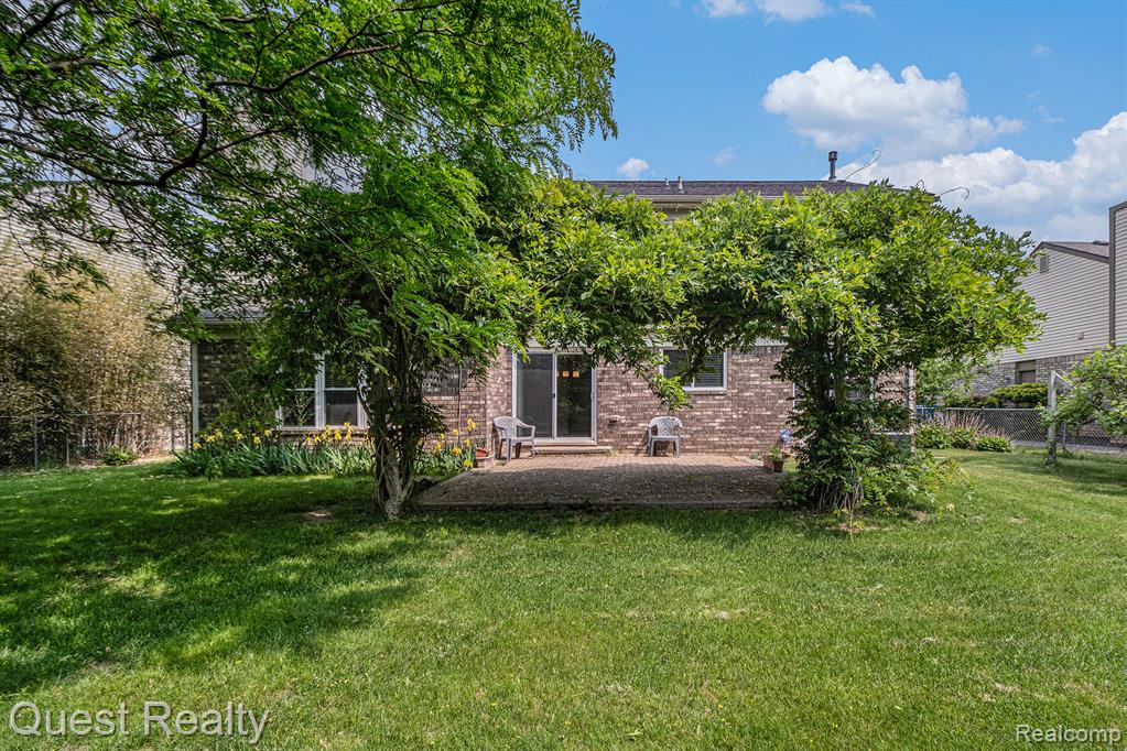 6849 York Street, Waterford, MI 48327 — Photo 26