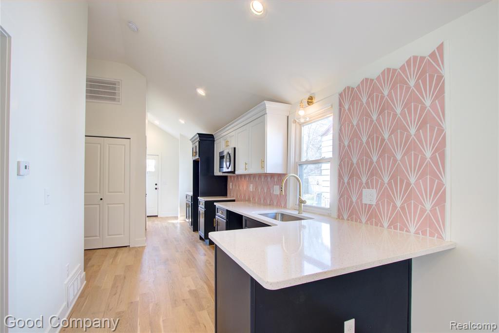 550 E Breckenridge Street, Ferndale, MI 48220 — Photo 11