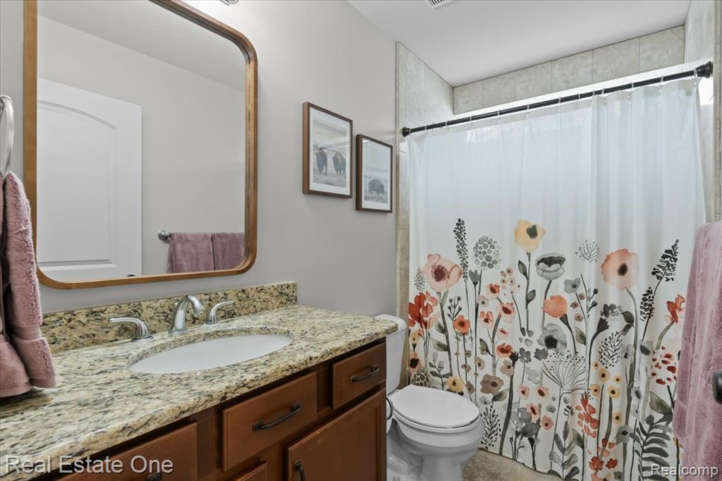 924 Riverstone Court, Milford, MI 48381 — Photo 36