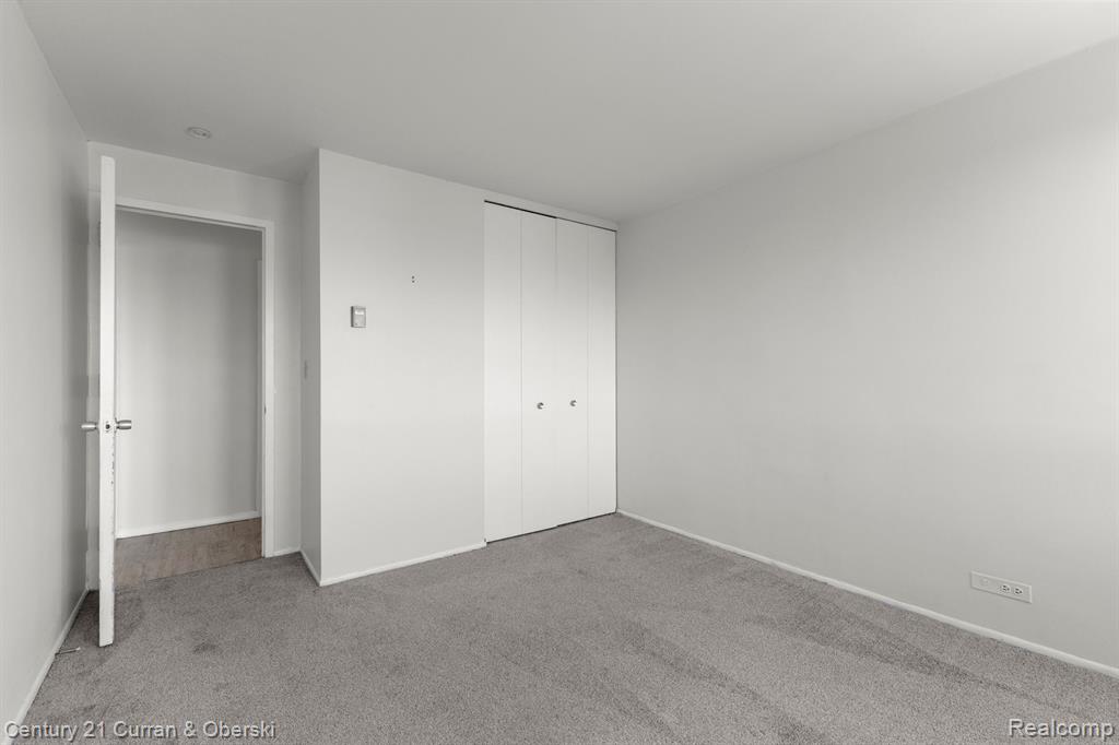 22700 GARRISON Street, 903, Dearborn, MI 48124 — Photo 18