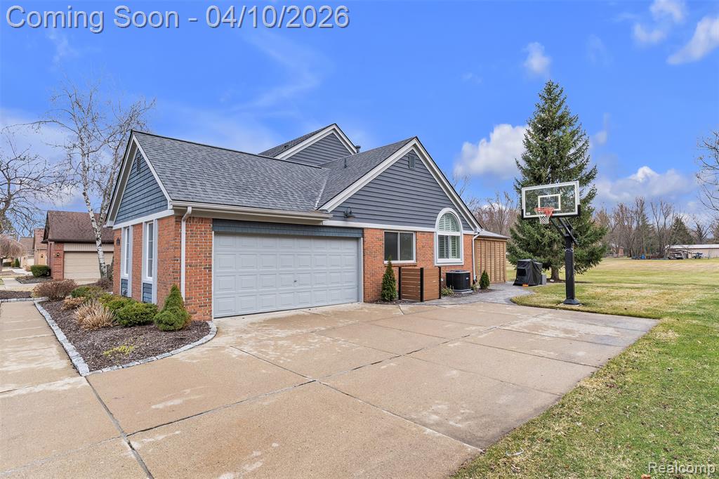 47105 Larchmont Drive, Canton, MI 48187 — Photo 59