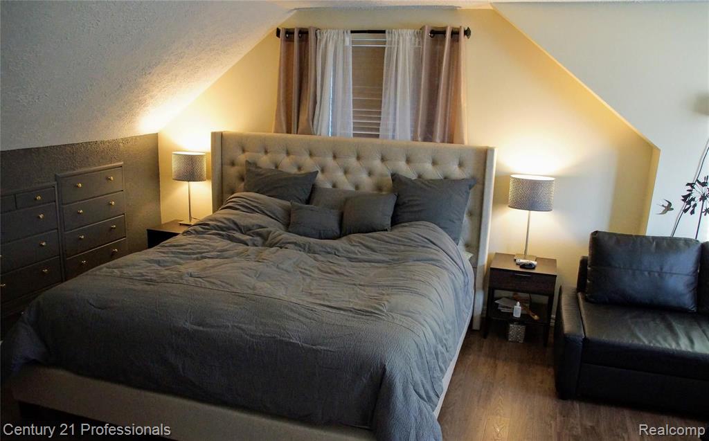 575 Troyvally Street, Troy, MI 48098 — Photo 22