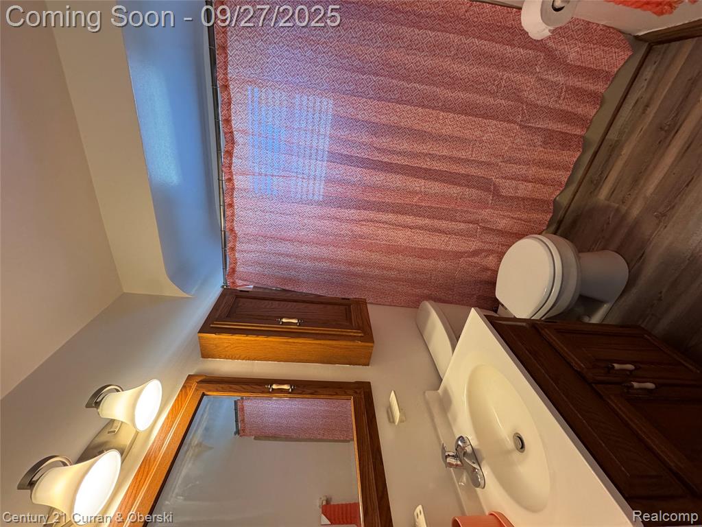 4208 Grindley Park Avenue, Dearborn Heights, MI 48125 — Photo 18