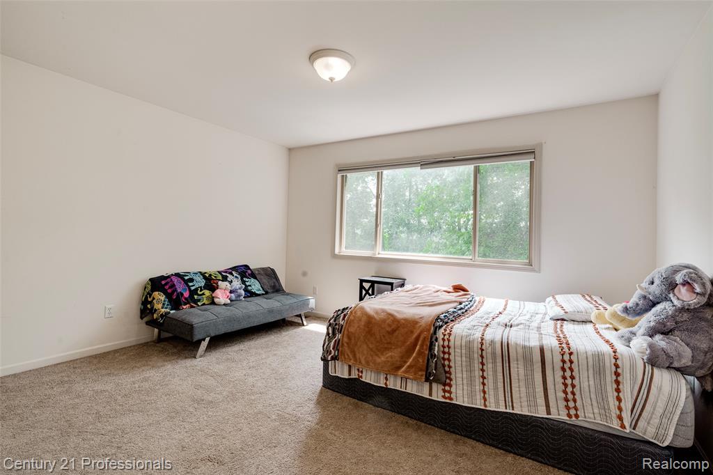 5958 Lochmore Drive, Commerce Twp, MI 48382 — Photo 50
