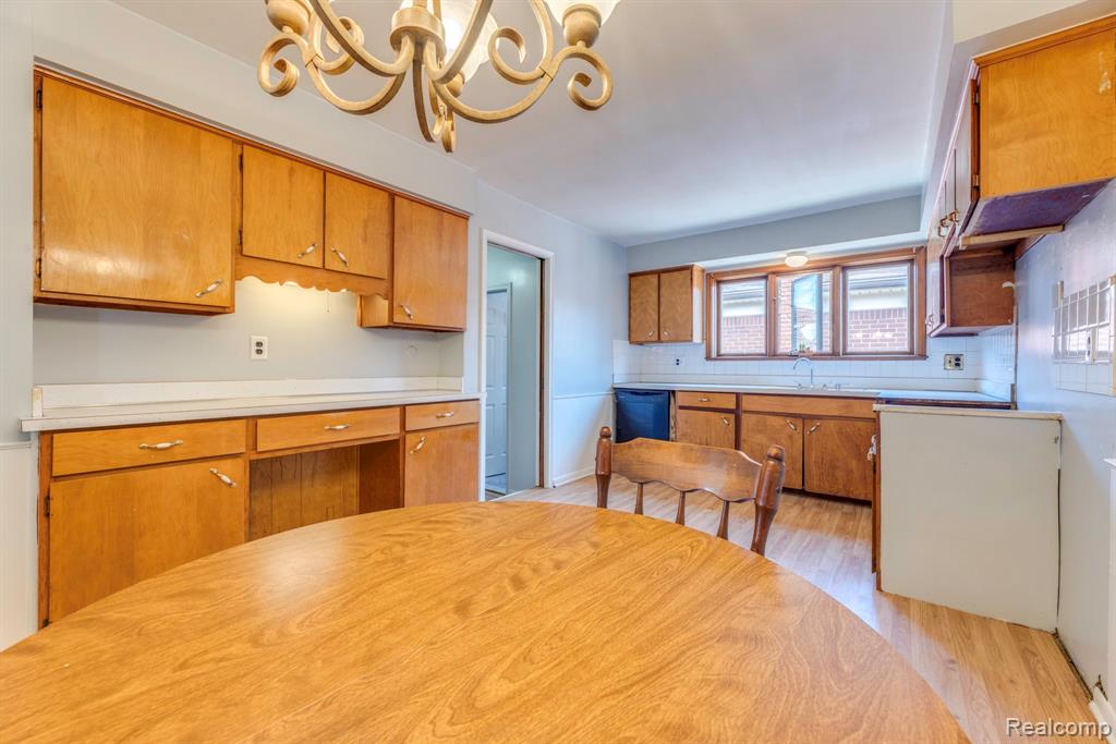 8571 Linda Street, Warren, MI 48093 — Photo 13