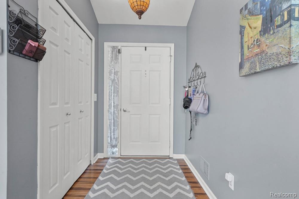9450 SANDLEWOOD Court, Whitmore Lake, MI 48189 — Photo 15