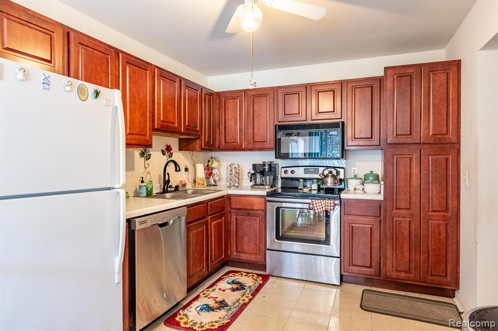 16233 TERRACE VILLAGE Drive, Taylor, MI 48180 — Photo 3