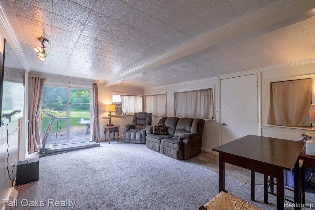5059 W Coldwater Road, Flint, MI 48504 — Photo 6