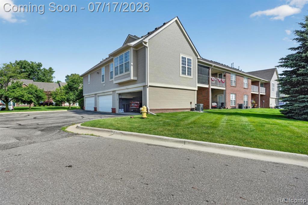 51844 Adler Park Drive E, New Baltimore, MI — Photo 4
