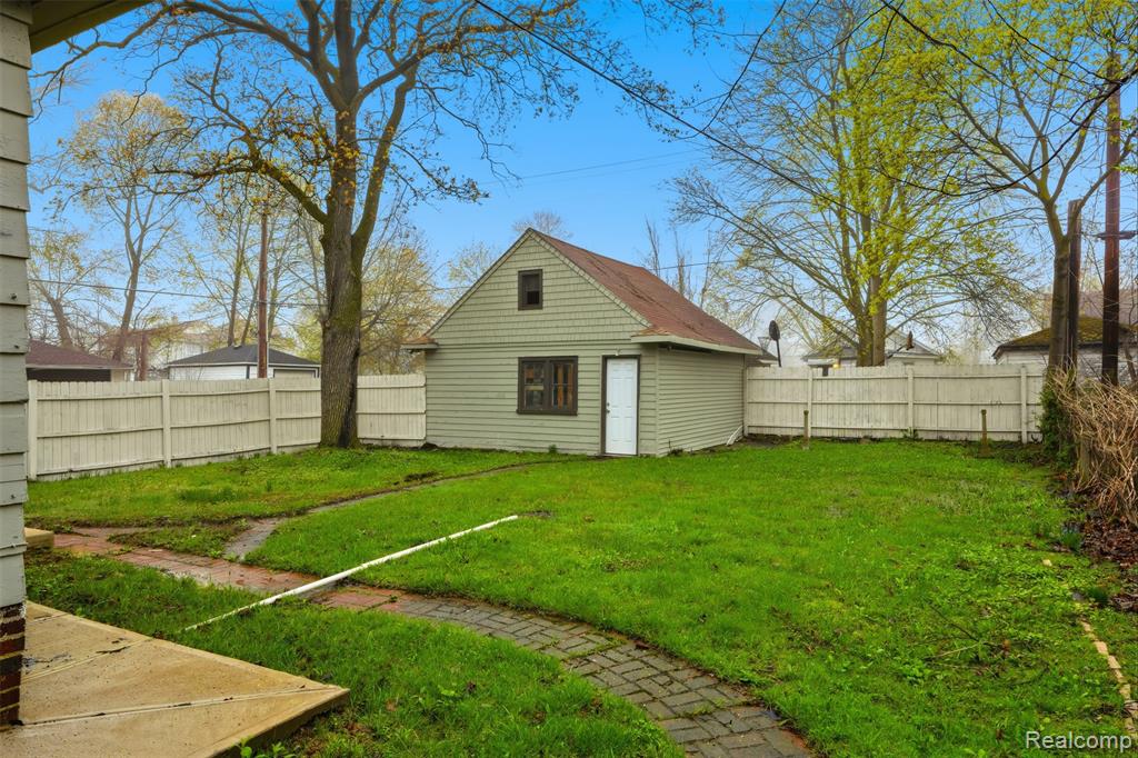 16614 Sunderland Road, Detroit, MI 48219 — Photo 6