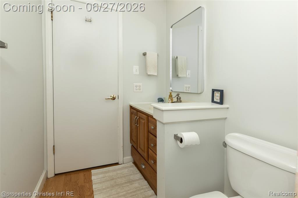6805 Emerald Shores Drive, Troy, MI 48085 — Photo 29