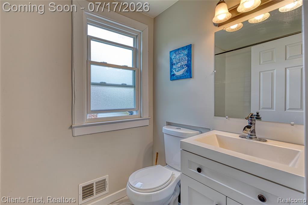 4258 Seeden Street, Waterford, MI 48329 — Photo 20