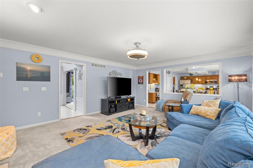 703 Sandalwood Court, Canton, MI 48188 — Photo 5