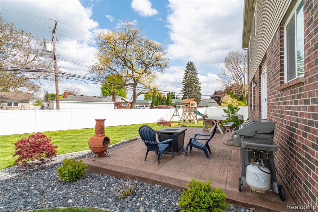 13863 Sherborn Court, Southgate, MI 48195 — Photo 45