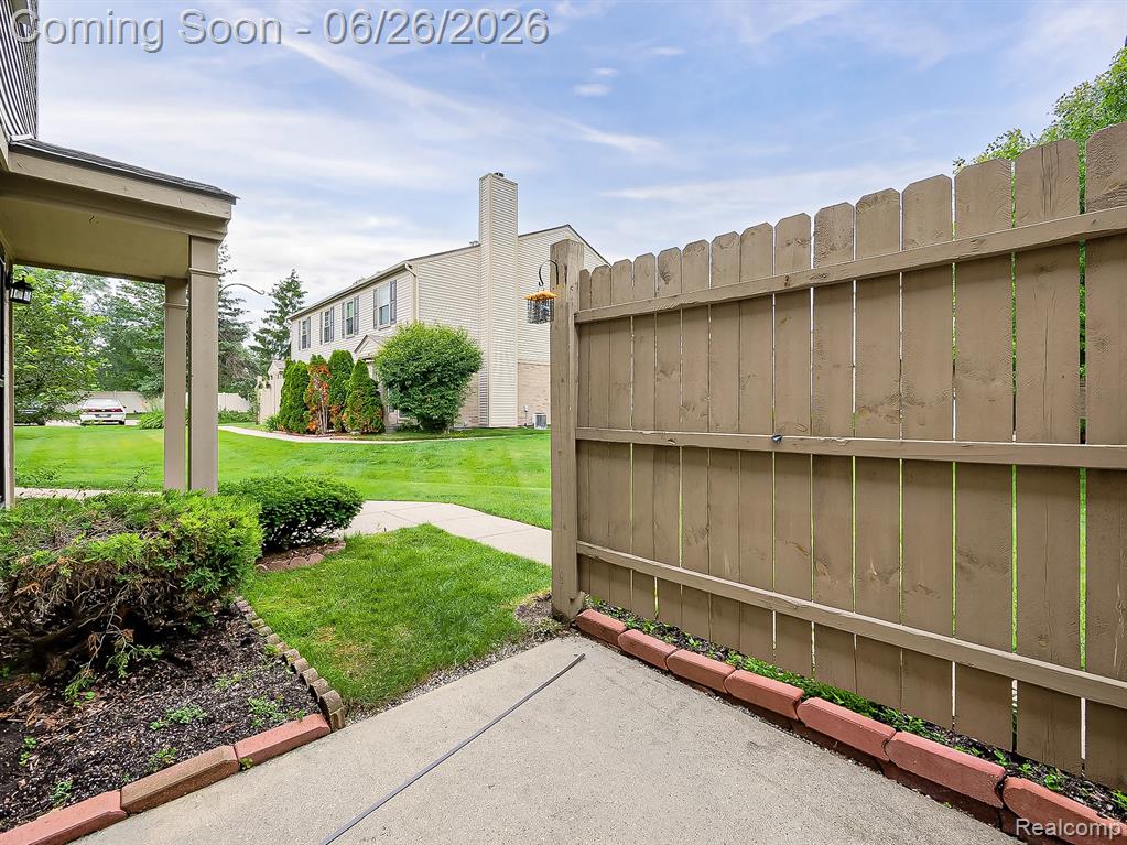 160 Pine Tree Ridge Drive, 3, Waterford, MI 48327 — Photo 19