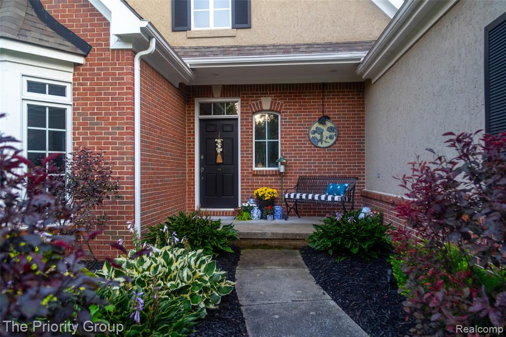 7730 Parkcrest Circle, Clarkston, MI 48348 — Photo 4