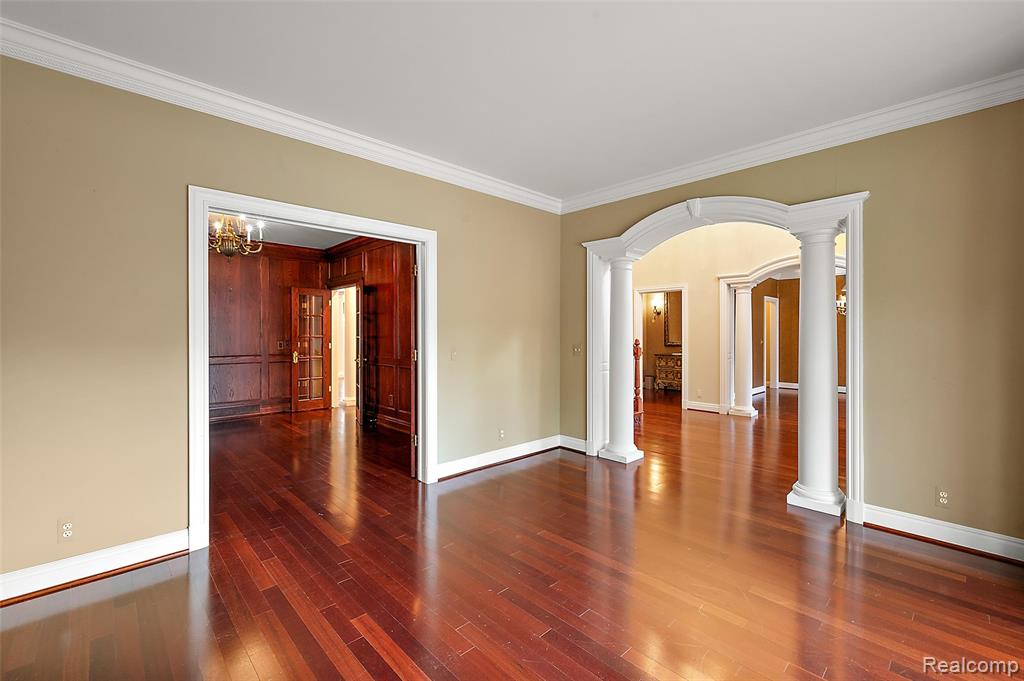 83 Greenan Lane, Lake Orion, MI 48362 — Photo 16