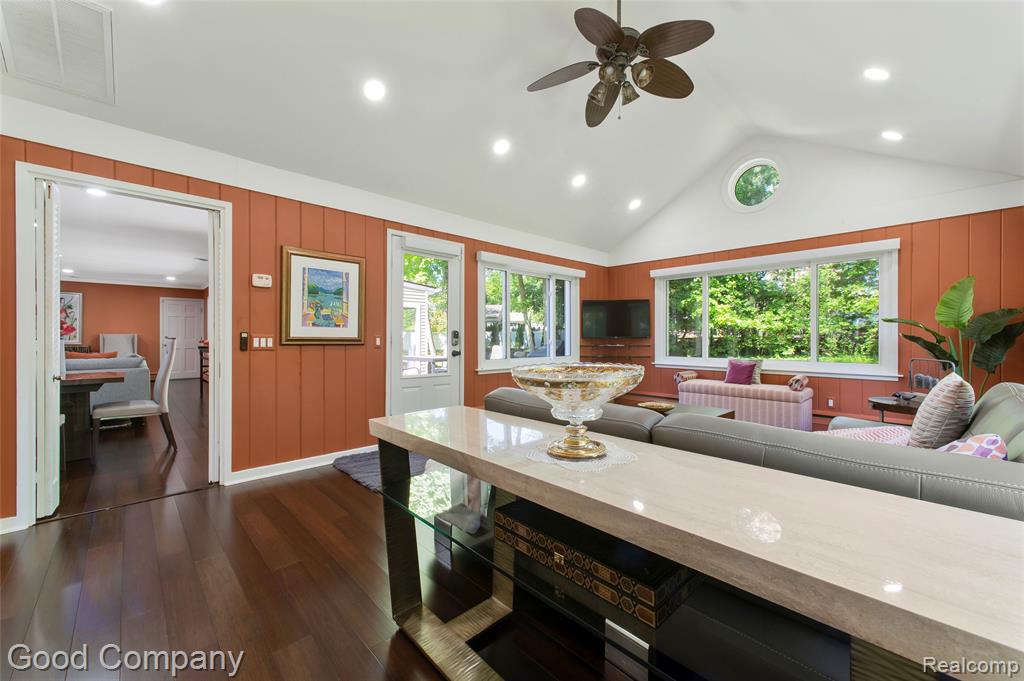 4230 Orchard Way, Bloomfield Hills, MI 48301 — Photo 19