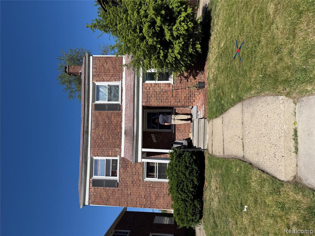 16185 Manor Street, Detroit, MI 48221
